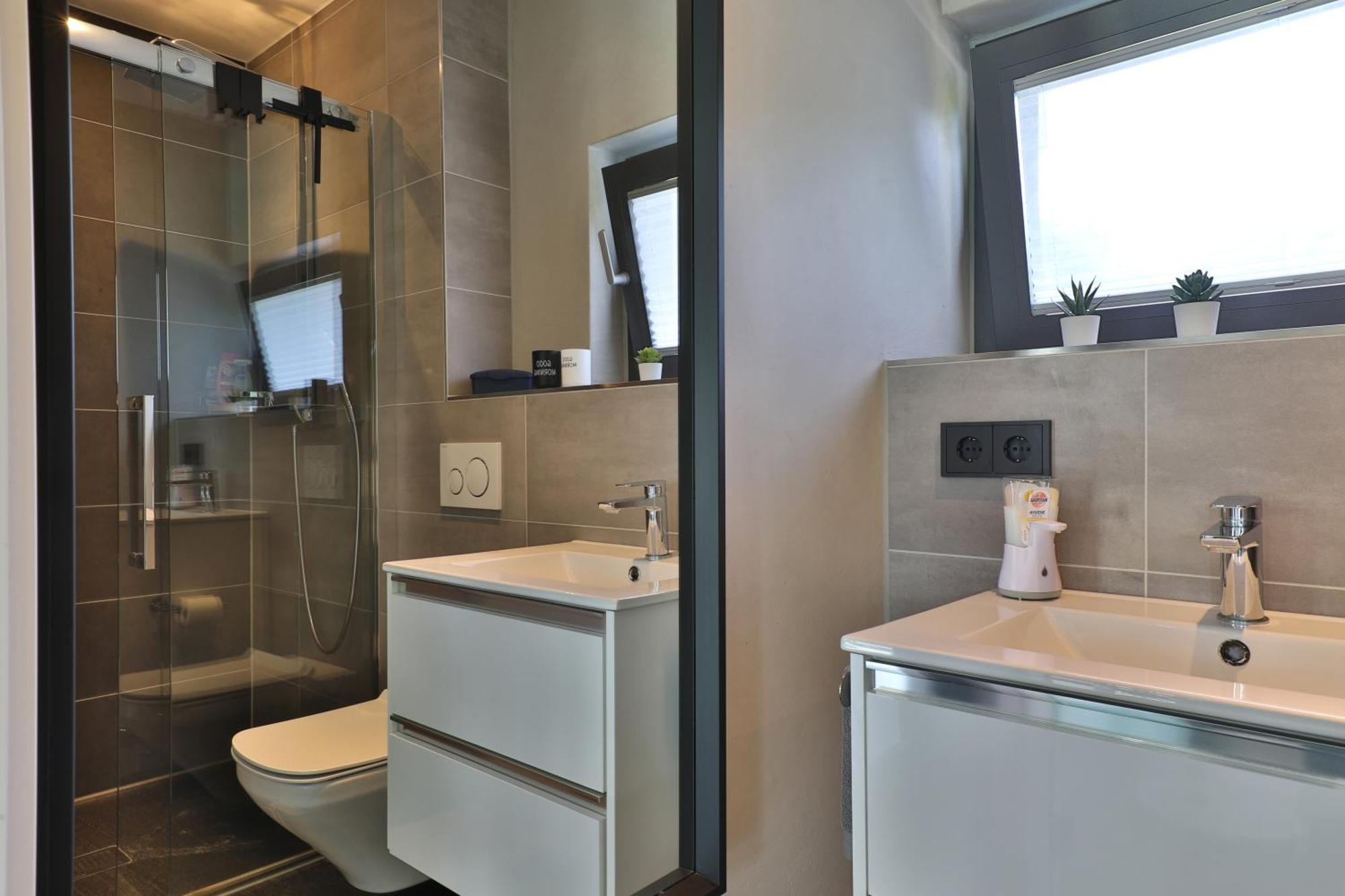 Modernes Studio-Apartment Gersthofen Extérieur photo